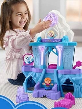 Fisher-Price Little People Disney Frozen Elsa's Enchanted Lights Palace. 